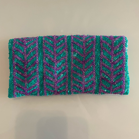 Beaded clutch - used once - Picture 2 of 5